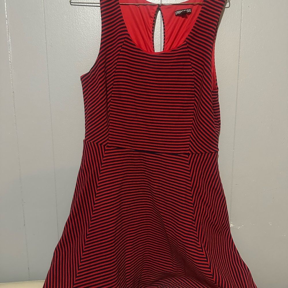Express  Womens Sleeveless Linen Blend Dress  Flare Pink Stripe Sundress Size 8